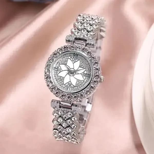 Fashion Diamond Petal Quartz Watch and Bracelet 2pcs Set for Women Girl Casual Watches