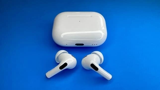 Apple AirPods Pro 2nd Generation (Dubai Version) ANC Wireless Earbuds - সাথে থাকছে আকর্ষণীয় গিফট