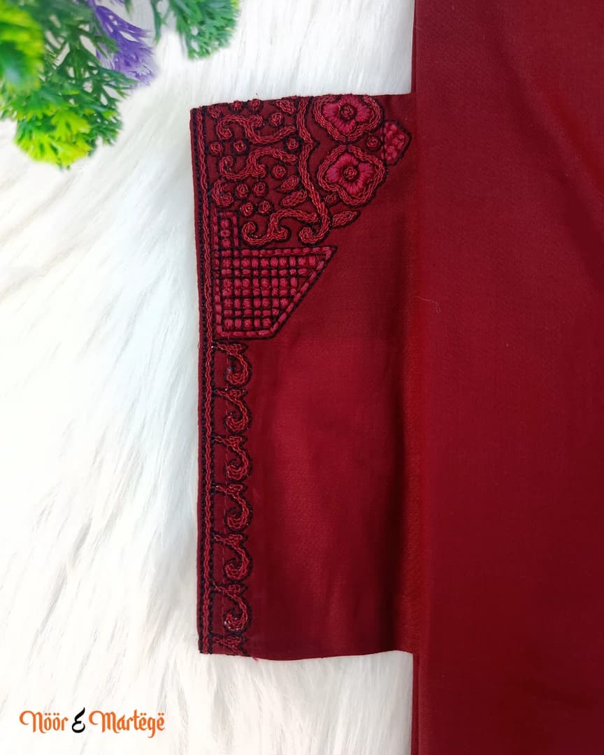 প্রিমিয়াম Red অরিজিনাল ইন্ডিয়ান সফট শাটন কটন পাঞ্জাবি – আরাম, স্টাইল ও দীর্ঘস্থায়ী গুণগত মানের নিশ্চয়তা