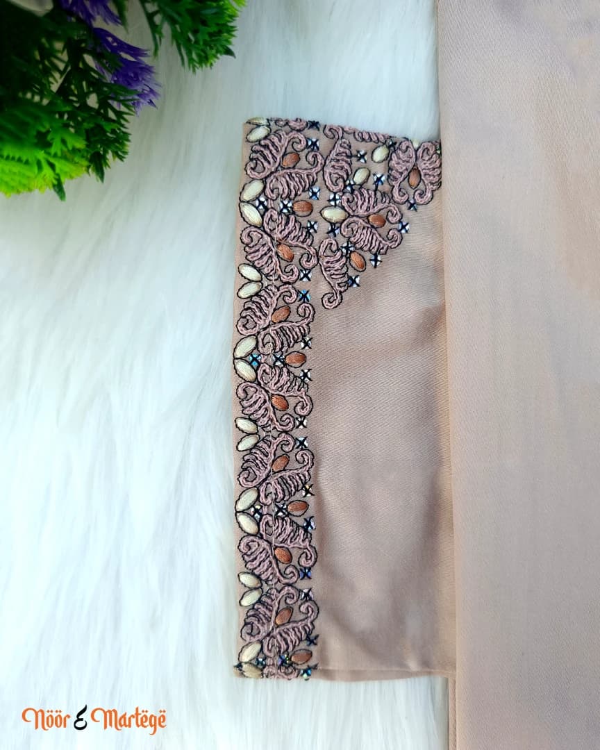 প্রিমিয়াম Cream অরিজিনাল ইন্ডিয়ান সফট শাটন কটন পাঞ্জাবি – আরাম, স্টাইল ও দীর্ঘস্থায়ী গুণগত মানের নিশ্চয়তা