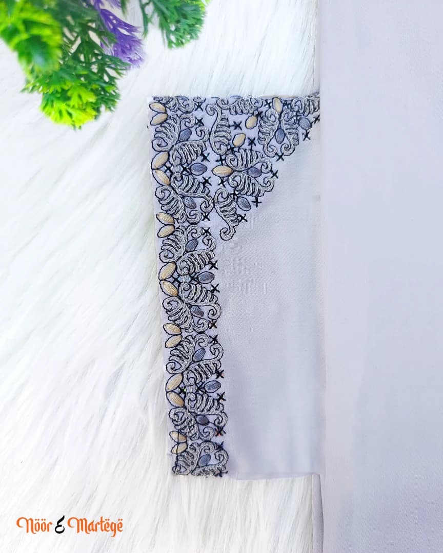 লাক্সারী White অরিজিনাল ইন্ডিয়ান সফট শাটন কটন পাঞ্জাবি – আরাম, স্টাইল ও দীর্ঘস্থায়ী গুণগত মানের নিশ্চয়তা